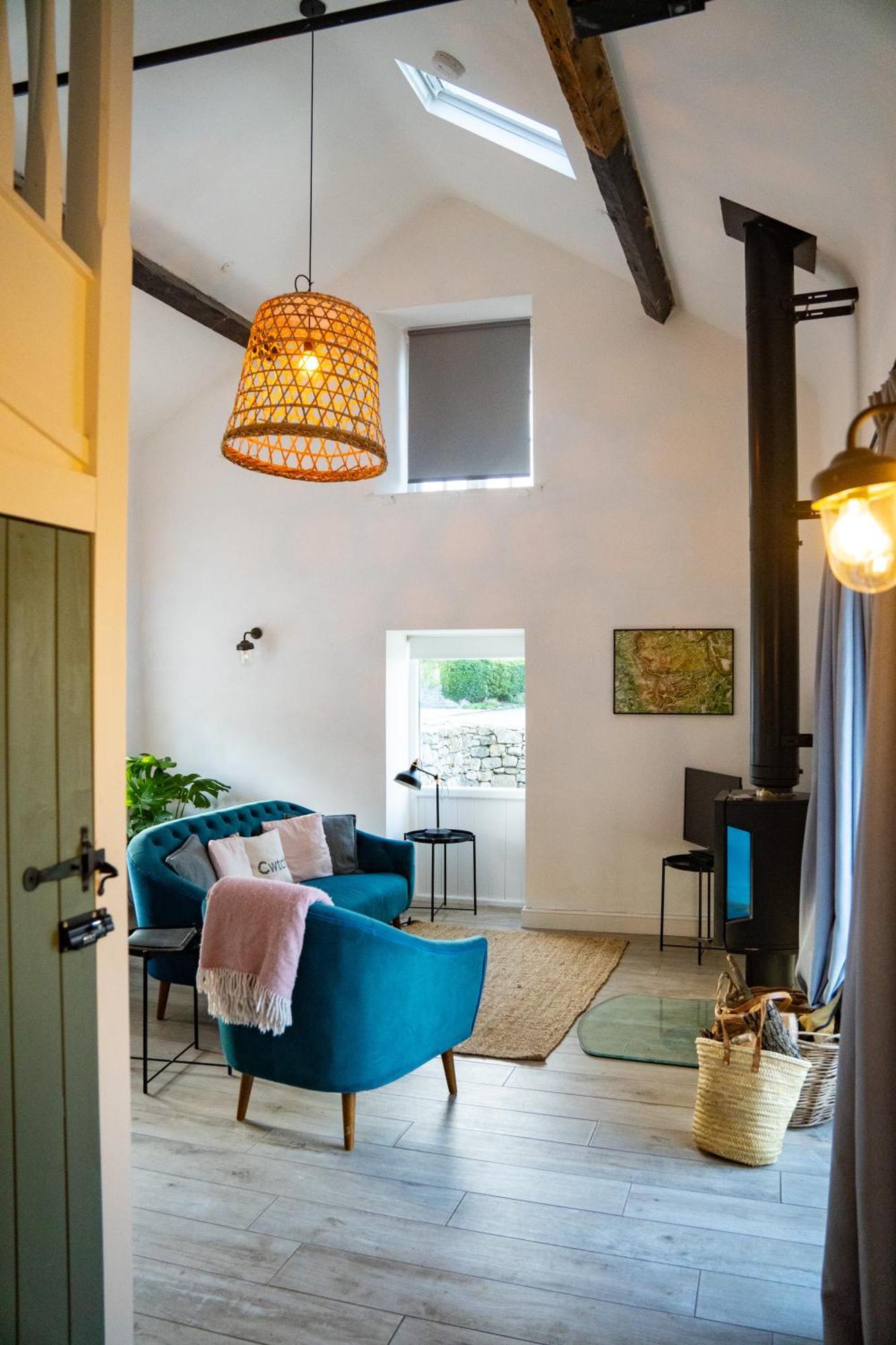 A Cosy Cwtch Retreat In The Heart Of The Clwydian Range Cilcain