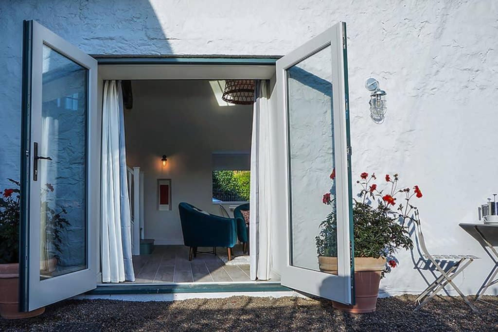 A Cosy Cwtch Retreat In The Heart Of The Clwydian Range * Cilcain